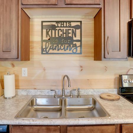 Lakeside Trenton Cabin On 7-Acre Property! Luaran gambar