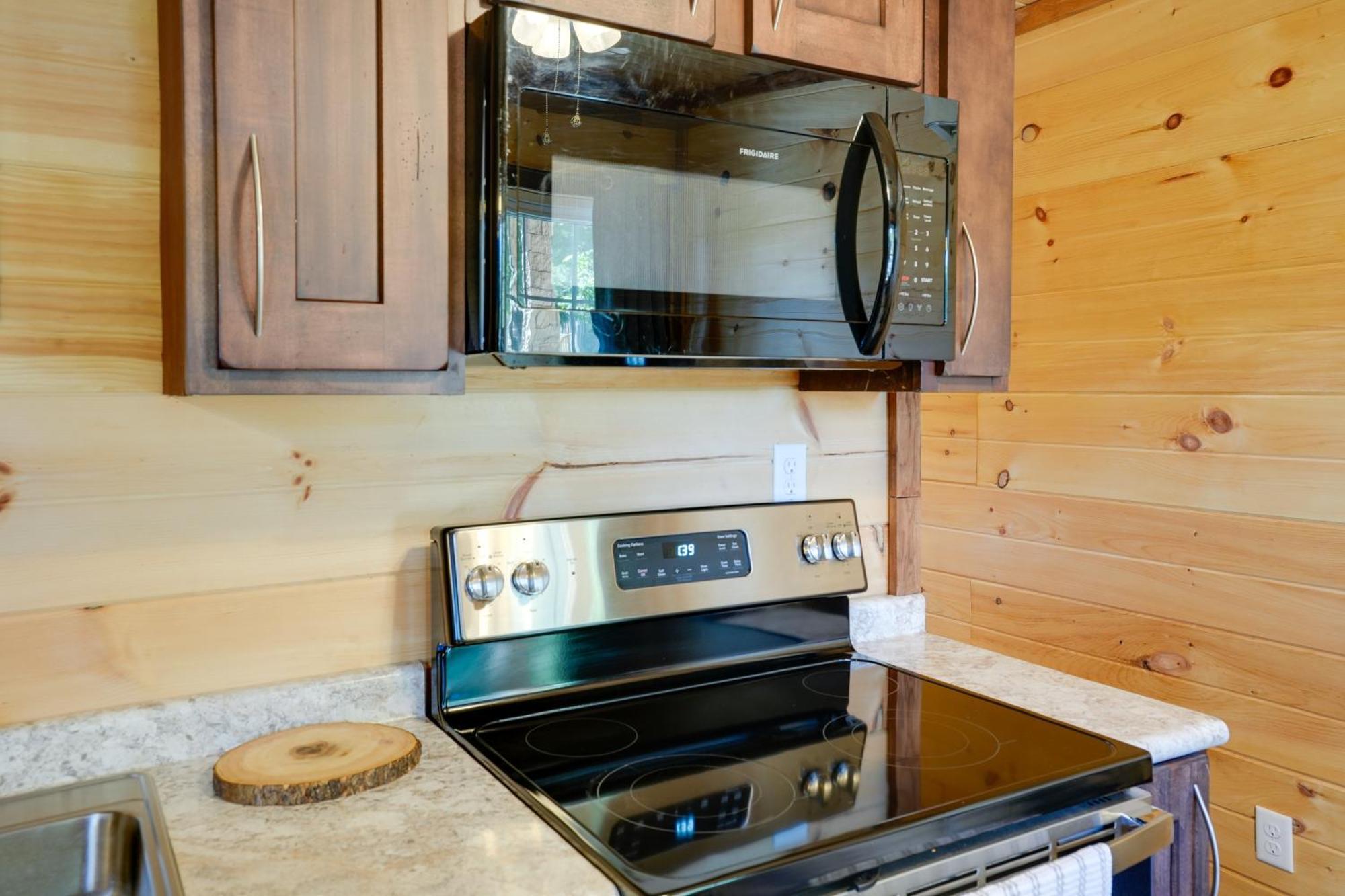 Lakeside Trenton Cabin On 7-Acre Property! Luaran gambar